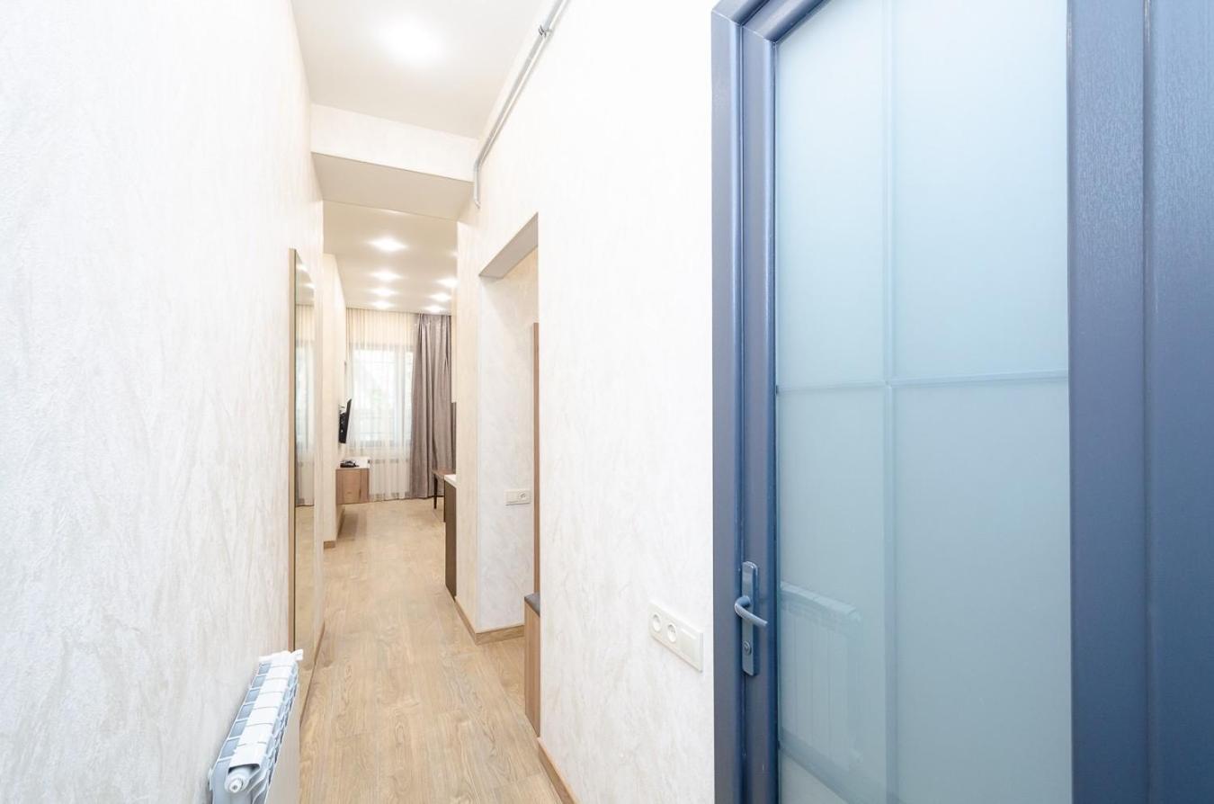 15. Double Room Apartaments With Fresh Style Erivan Exterior foto